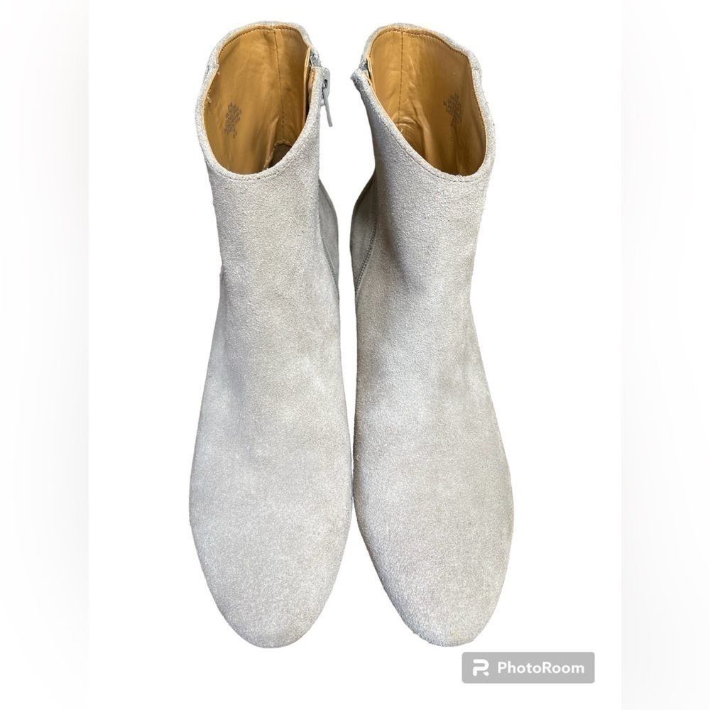 Nine West-NWT size 8.5 light putty gray “tristan” suede bootie.Side zip, 2” heel - Picture 12 of 14